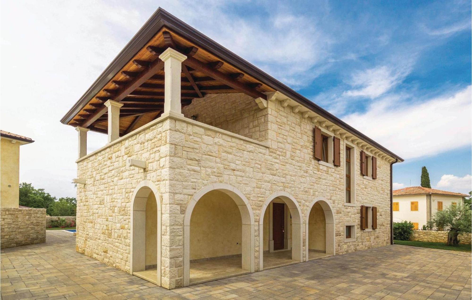 4 Bedroom Beautiful Home In Turcic Вантачичі Екстер'єр фото
